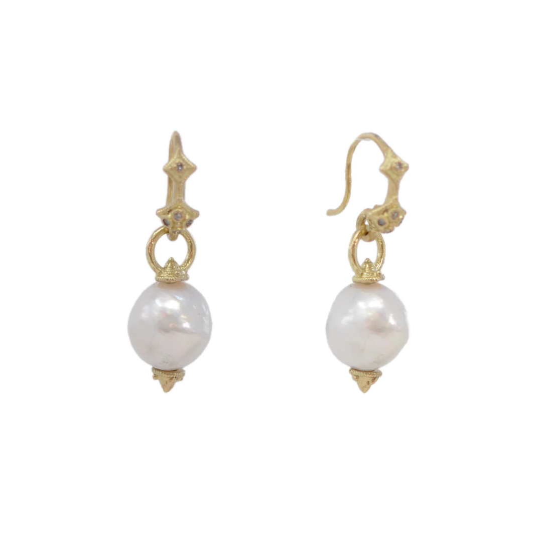 pearl earrings with gold metals