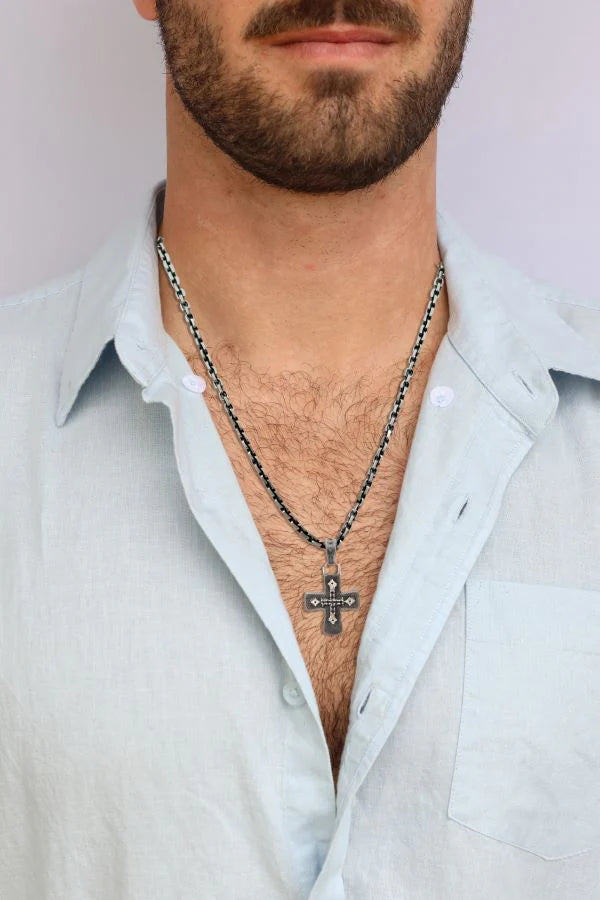 male model wearing the pendant with a chain