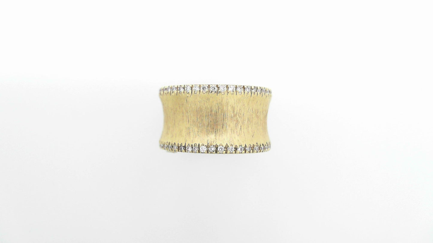 gold ring with diamonds on the outside